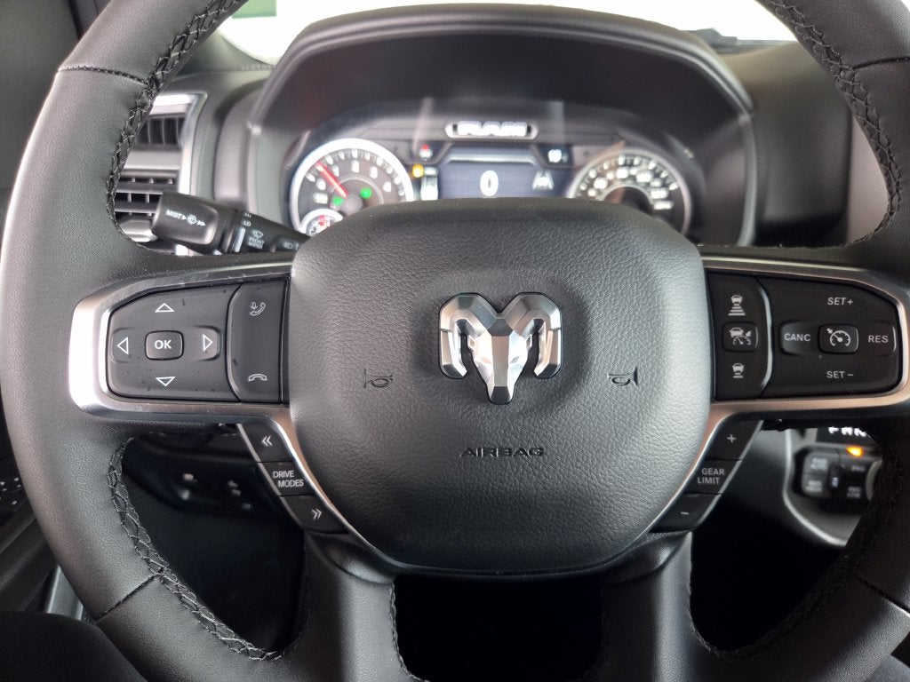 2027 RAM 1500 Big Horn/Lone Star