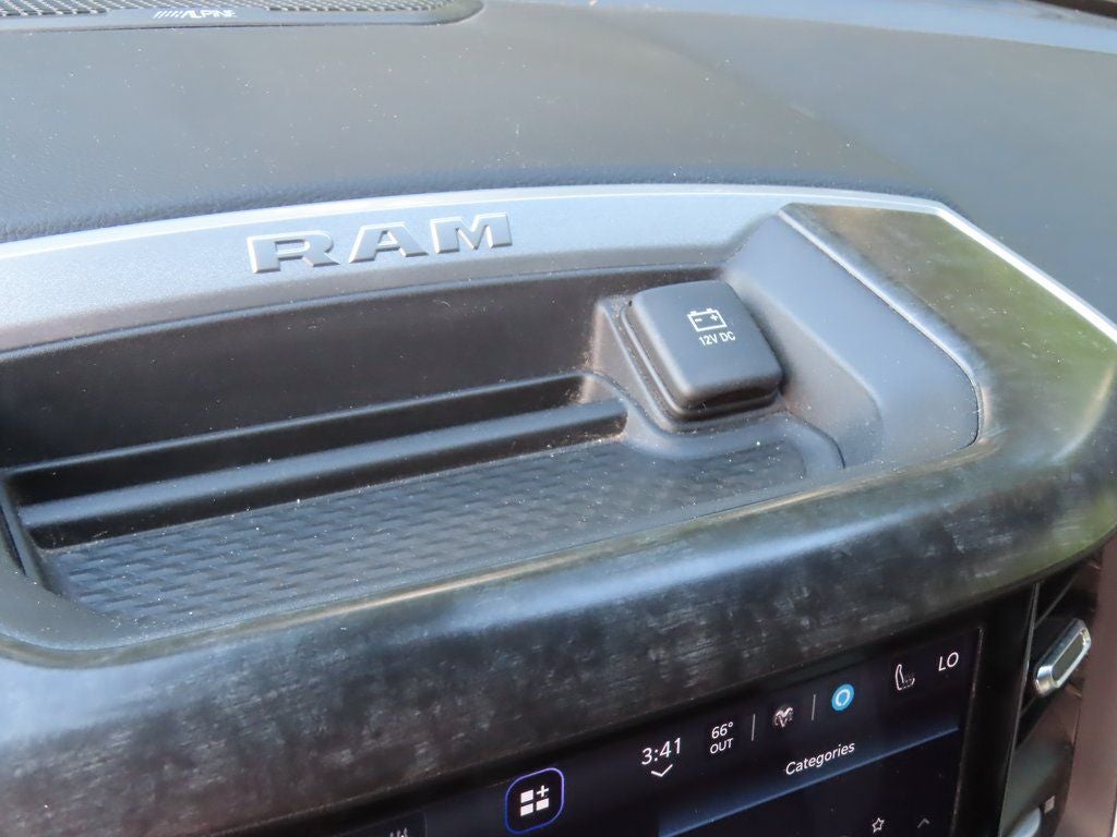 2022 RAM 1500 Big Horn/Lone Star Night Edition