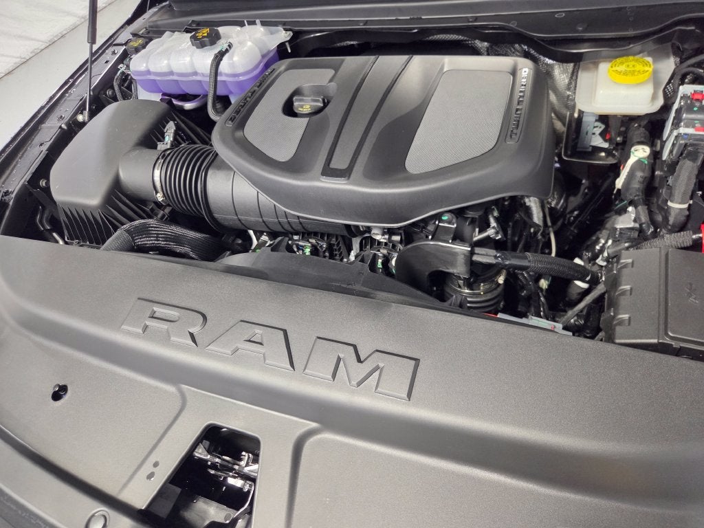 2027 RAM 1500 Big Horn/Lone Star