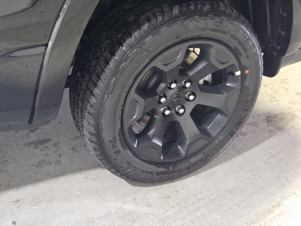 2027 RAM 1500 Big Horn/Lone Star