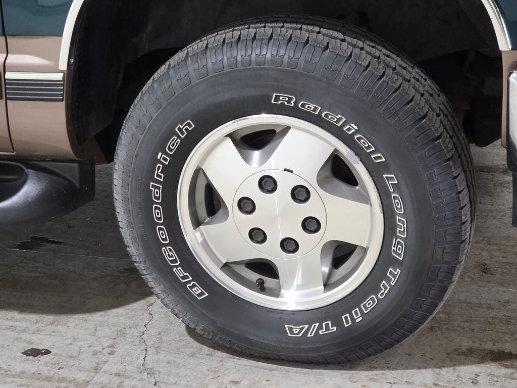 1995 Chevrolet Tahoe Base