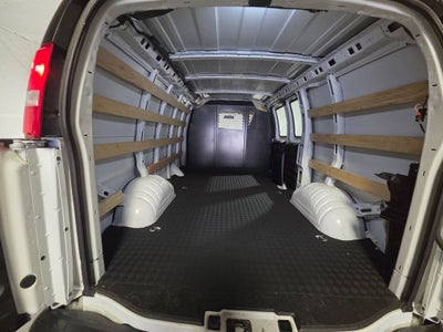 2025 GMC Savana 2500 Work Van