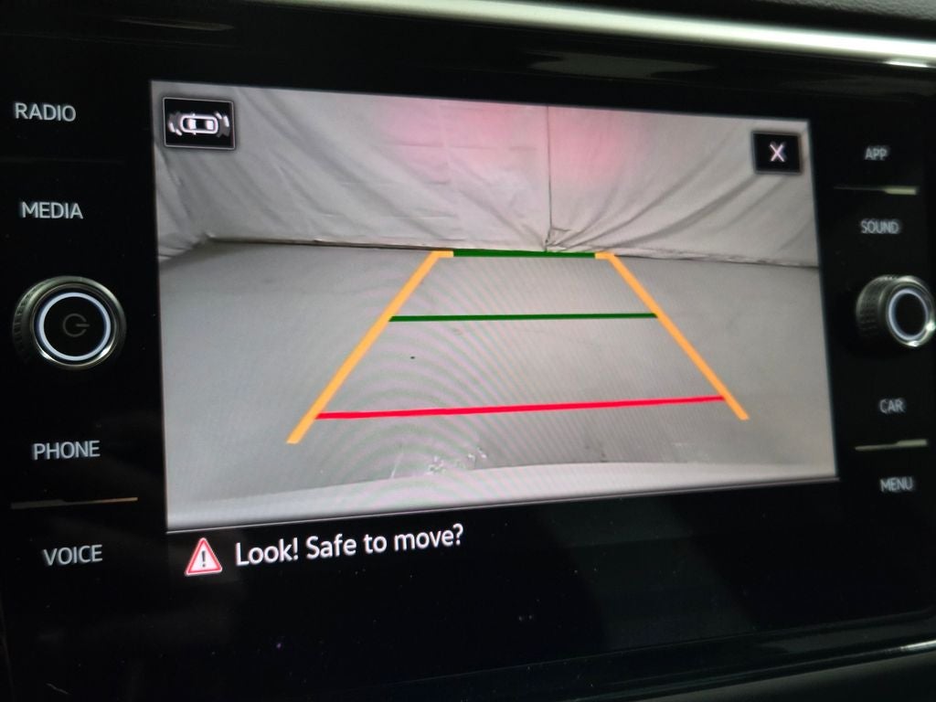 2023 Volkswagen Atlas Cross Sport 2.0T SE w/Technology