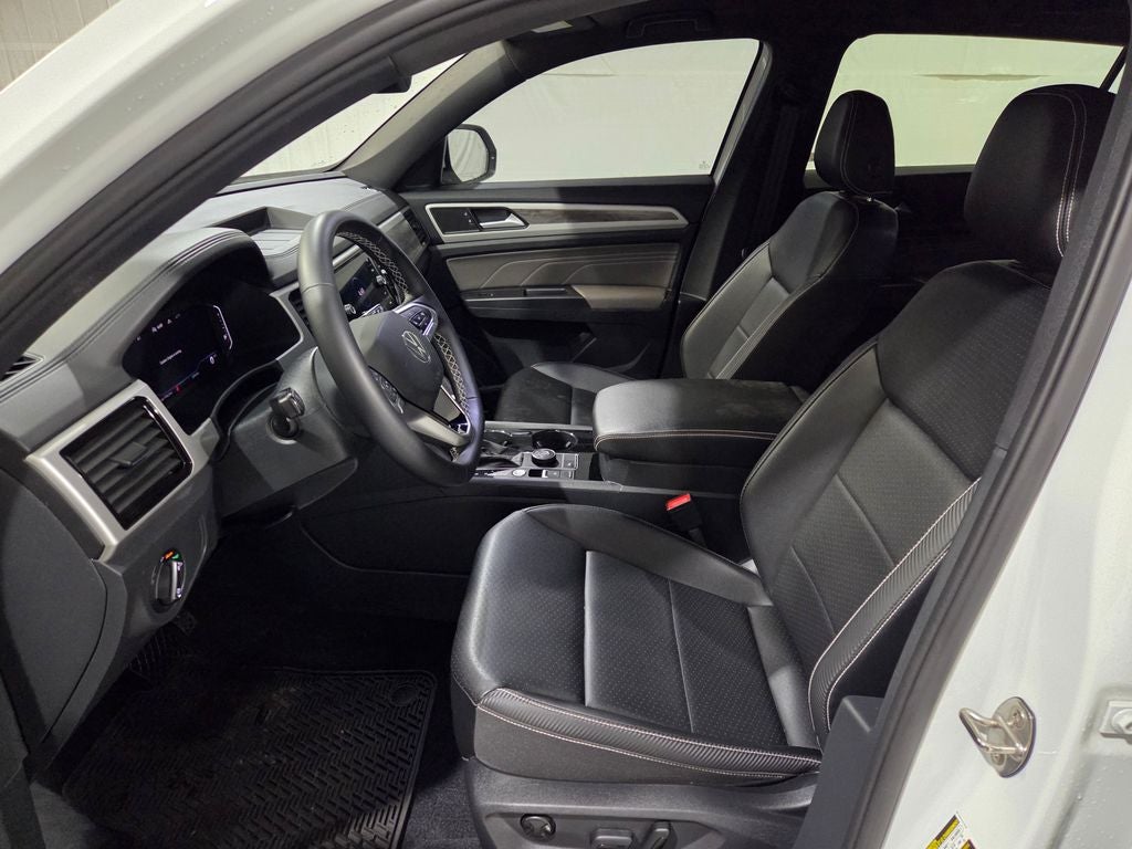 2023 Volkswagen Atlas Cross Sport 2.0T SE w/Technology