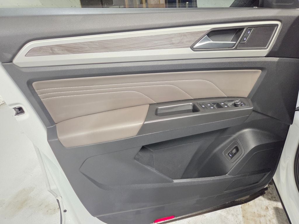 2023 Volkswagen Atlas Cross Sport 2.0T SE w/Technology