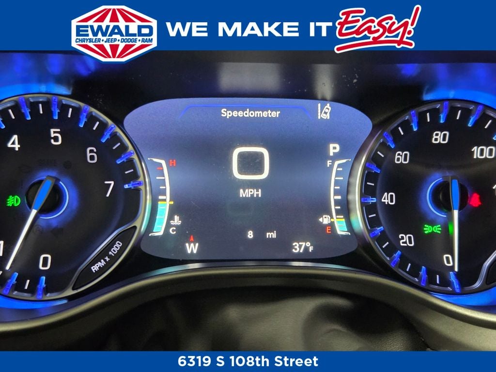 2026 Chrysler Pacifica Select