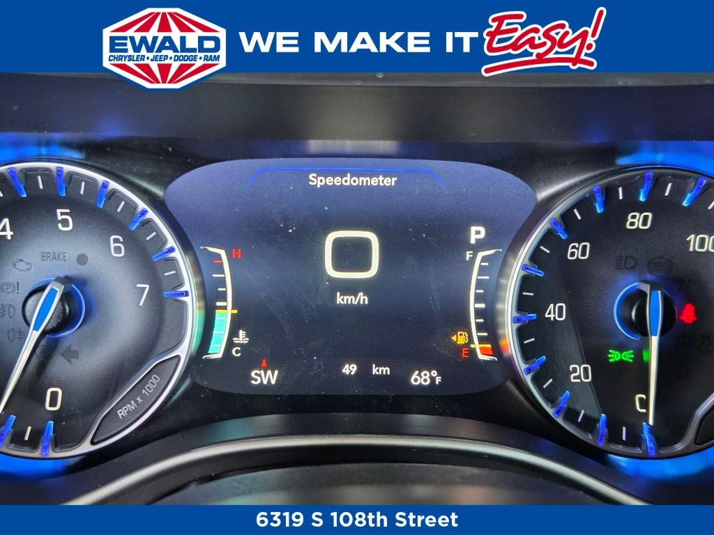 2027 Chrysler Pacifica Select