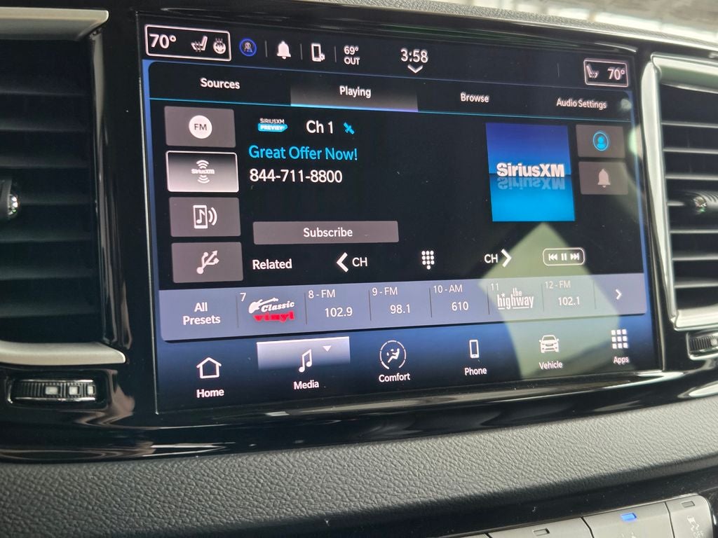 2024 Chrysler Pacifica Touring L