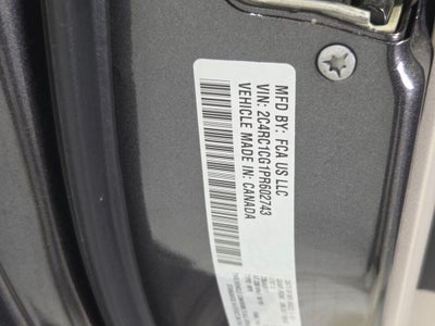 2023 Chrysler Voyager LX