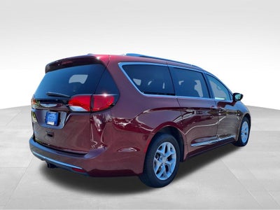 2017 Chrysler Pacifica Touring L Plus