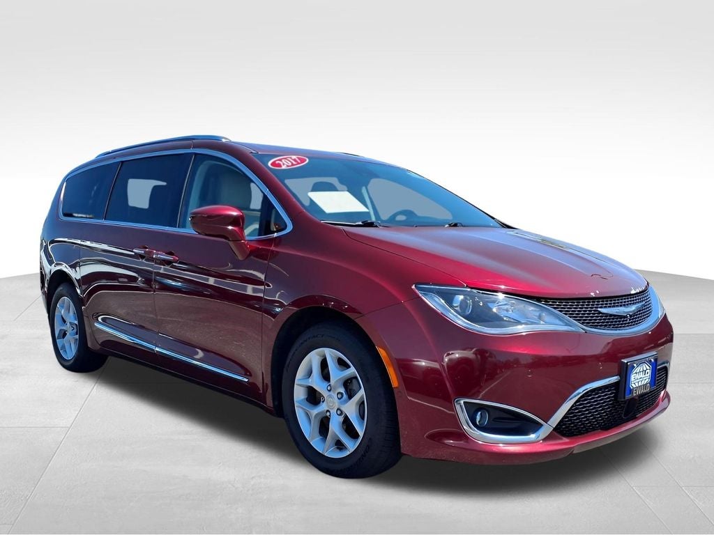 2017 Chrysler Pacifica Touring L Plus