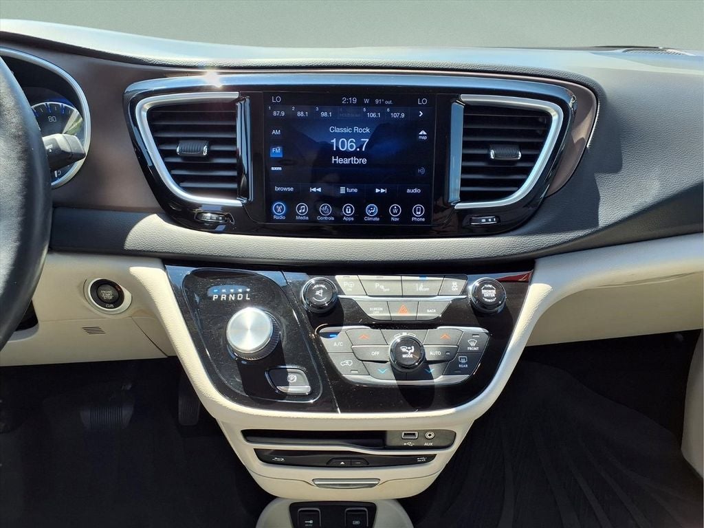 2017 Chrysler Pacifica Touring L Plus