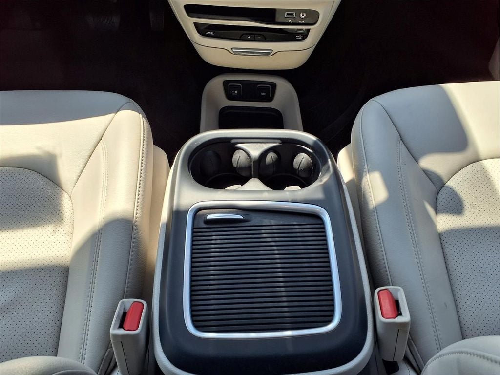 2017 Chrysler Pacifica Touring L Plus