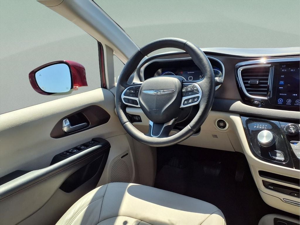 2017 Chrysler Pacifica Touring L Plus