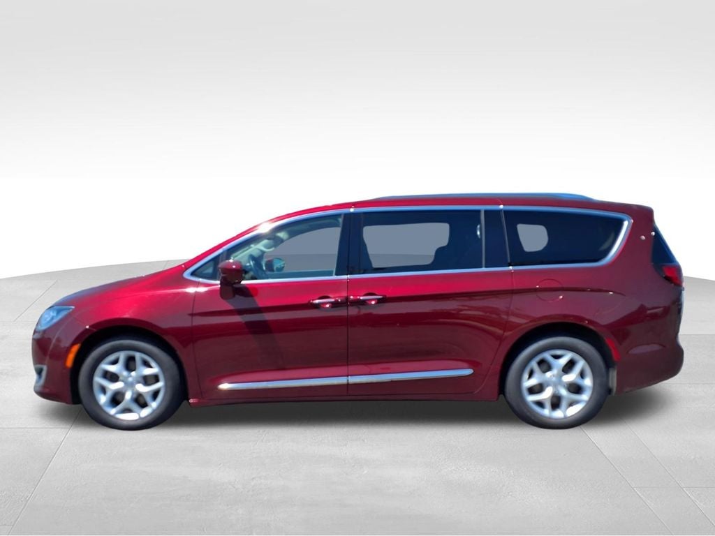 2017 Chrysler Pacifica Touring L Plus