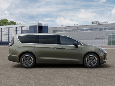 2027 Chrysler Pacifica Limited