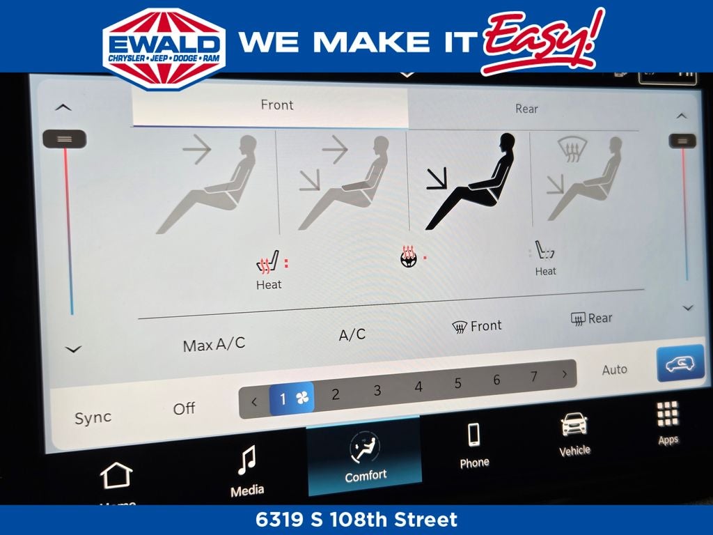 2026 Chrysler Pacifica Select