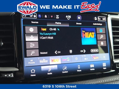 2027 Chrysler Pacifica Select