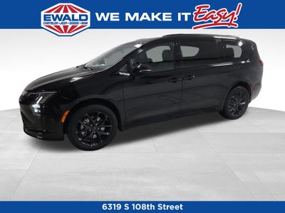 2027 Chrysler Pacifica Limited
