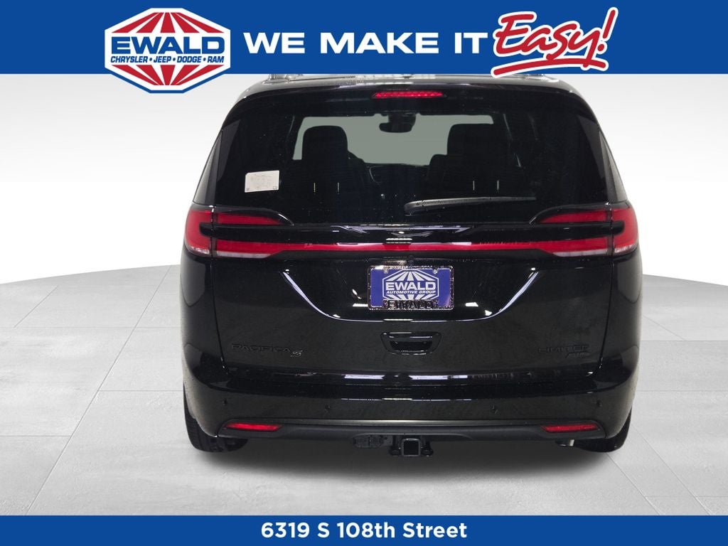 2027 Chrysler Pacifica Limited
