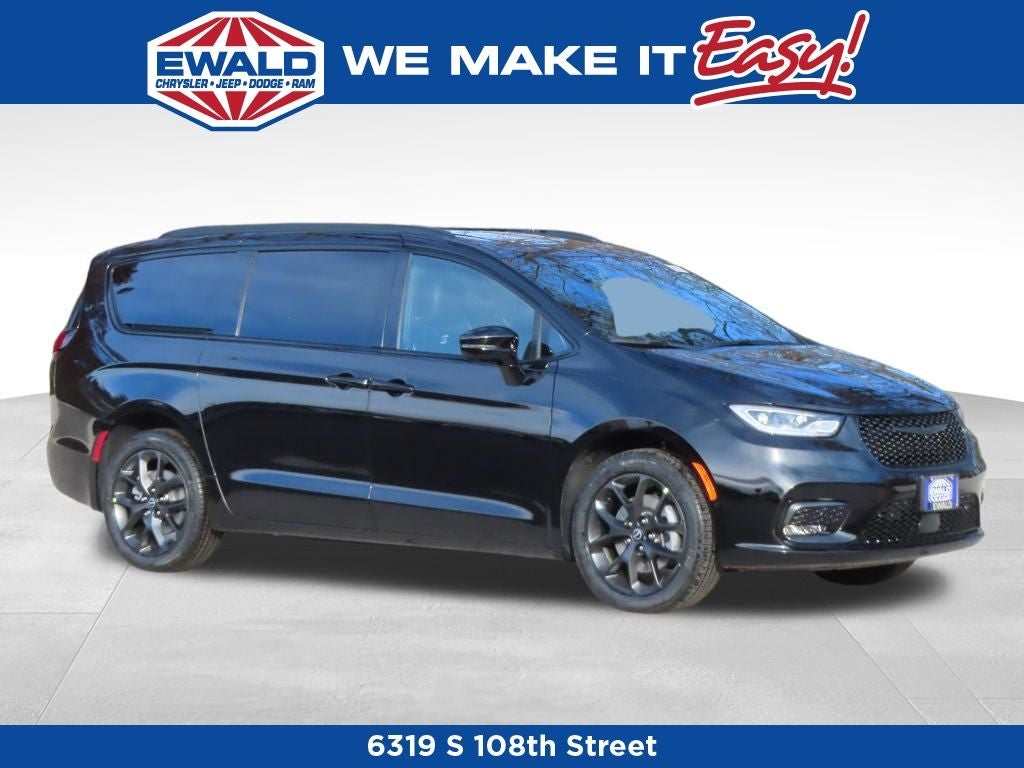 2026 Chrysler Pacifica