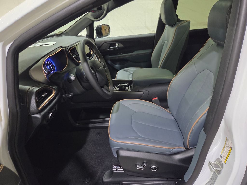 2027 Chrysler Pacifica Pinnacle