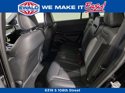 2026 Jeep Cherokee Laredo