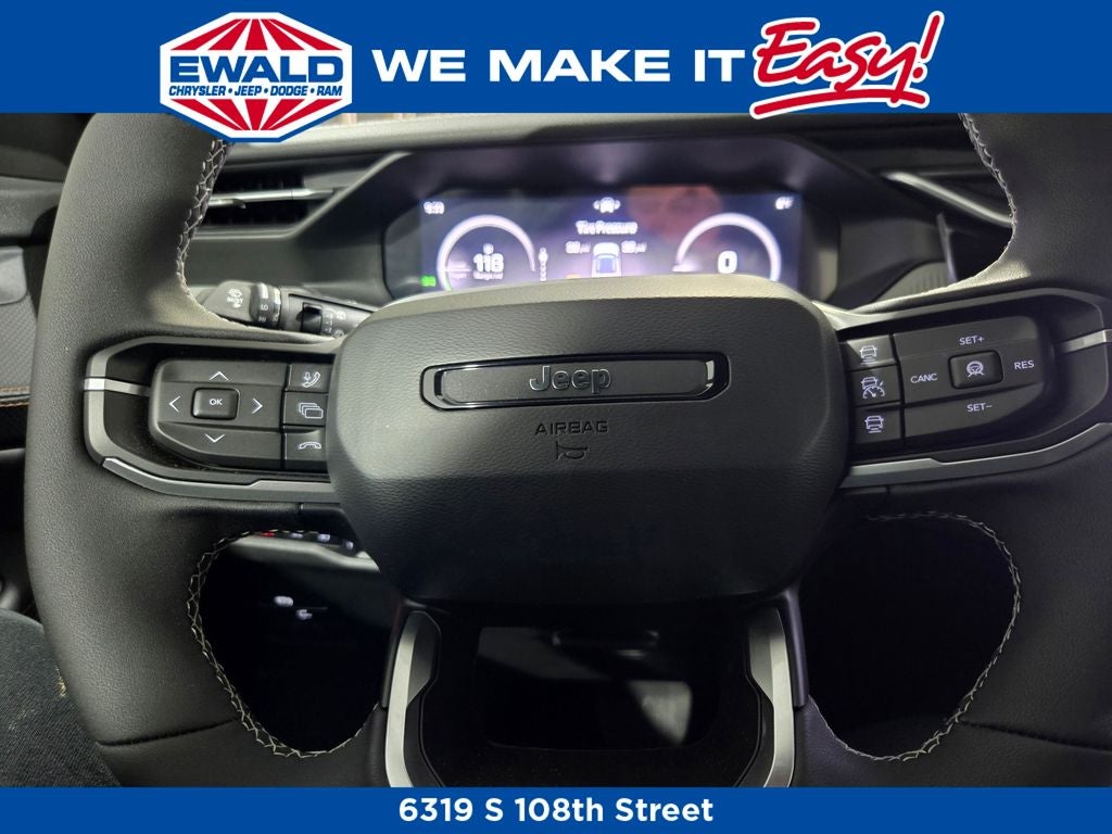 2026 Jeep Cherokee Laredo