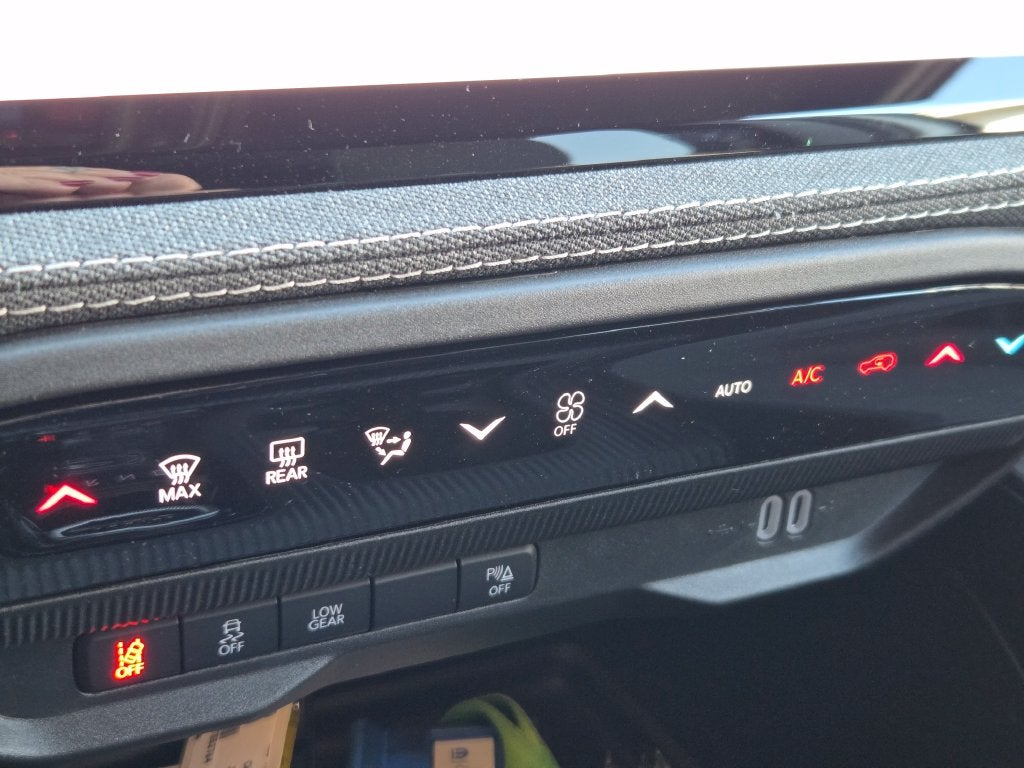 2027 Jeep Cherokee Laredo
