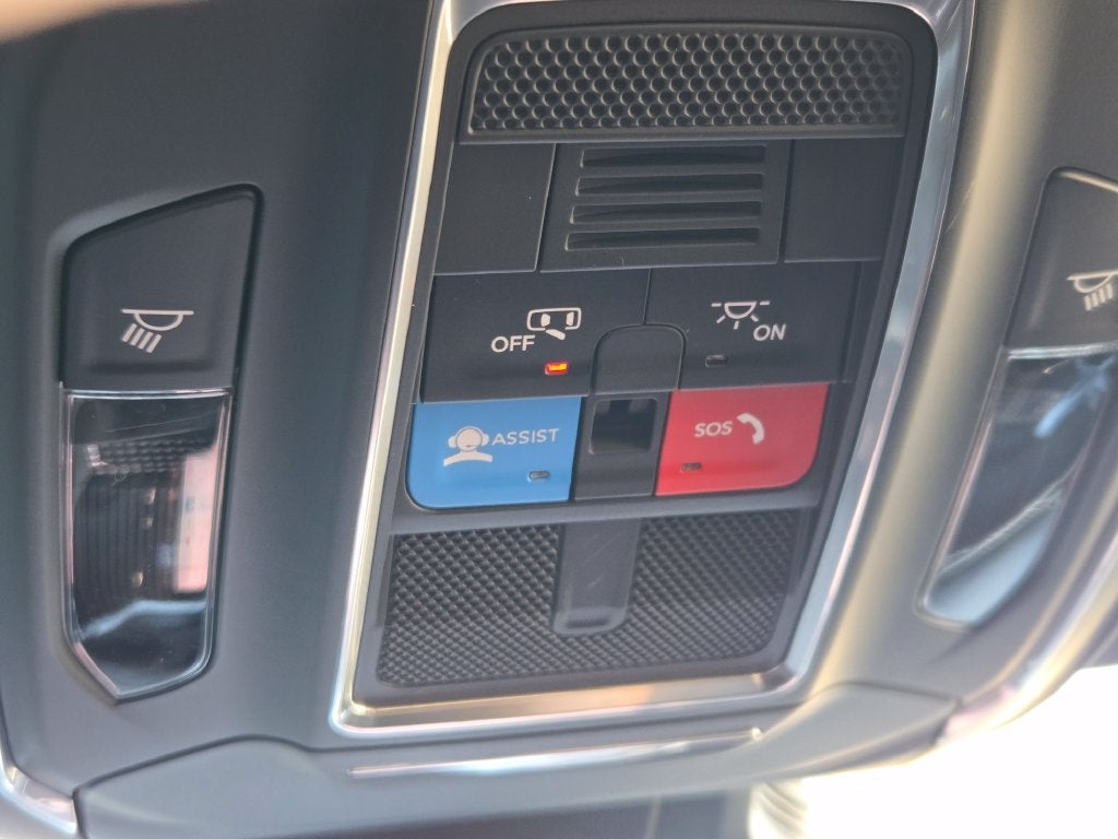 2027 Jeep Cherokee Laredo