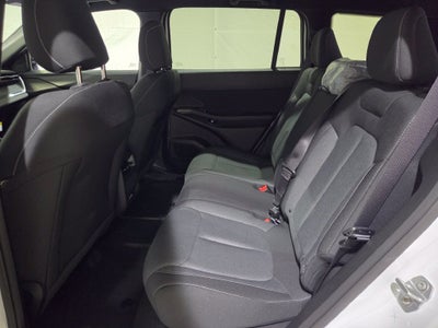 2027 Jeep Cherokee Laredo