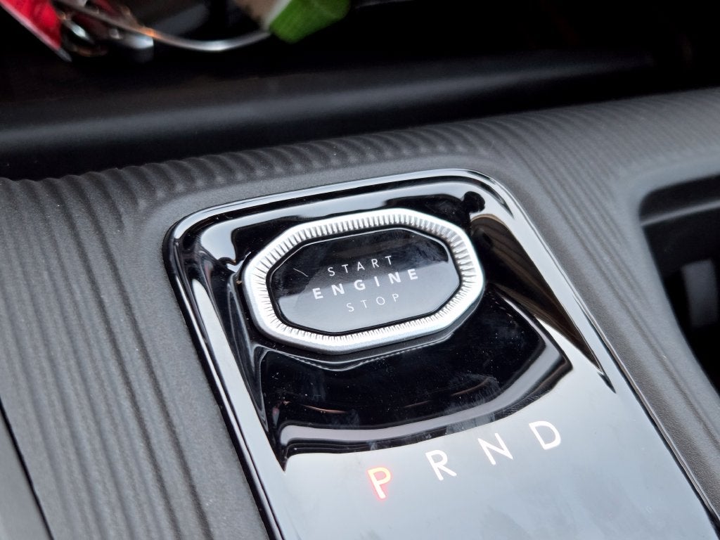 2027 Jeep Cherokee Laredo