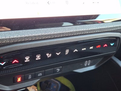 2027 Jeep Cherokee Laredo