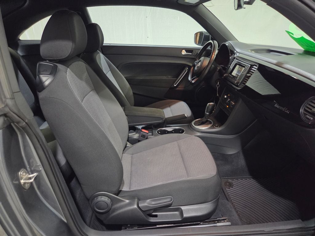 2018 Volkswagen Beetle 2.0T S