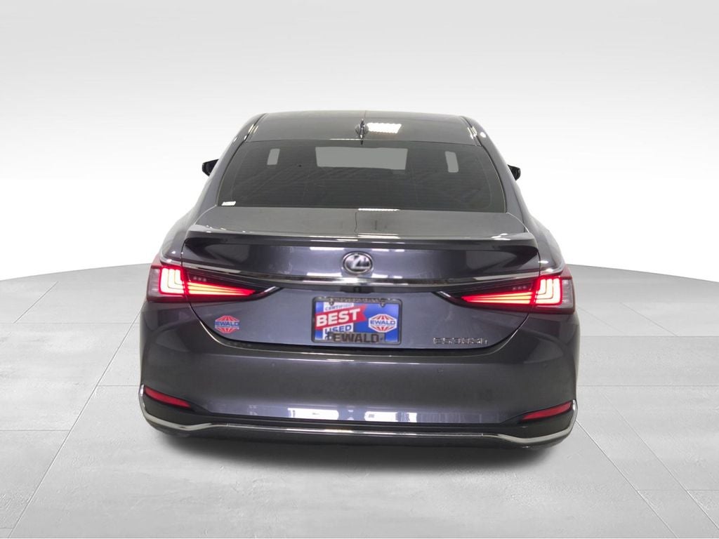 2023 Lexus ES 300h