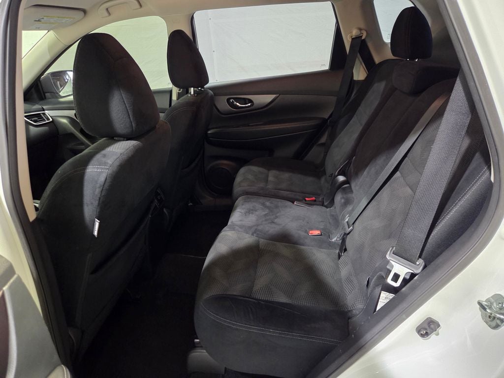 2016 Nissan Rogue Base