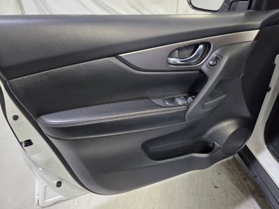 2016 Nissan Rogue Base