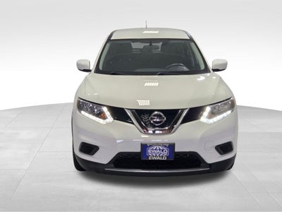 2016 Nissan Rogue Base