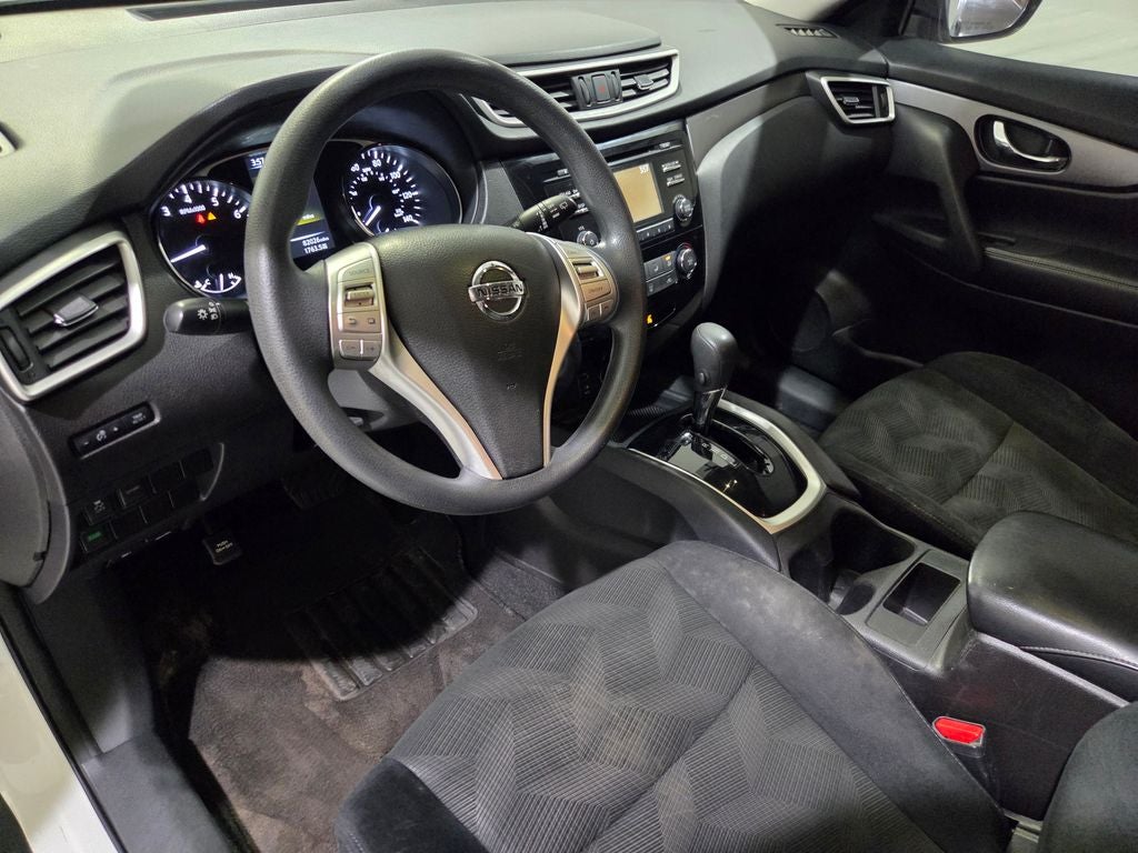 2016 Nissan Rogue Base