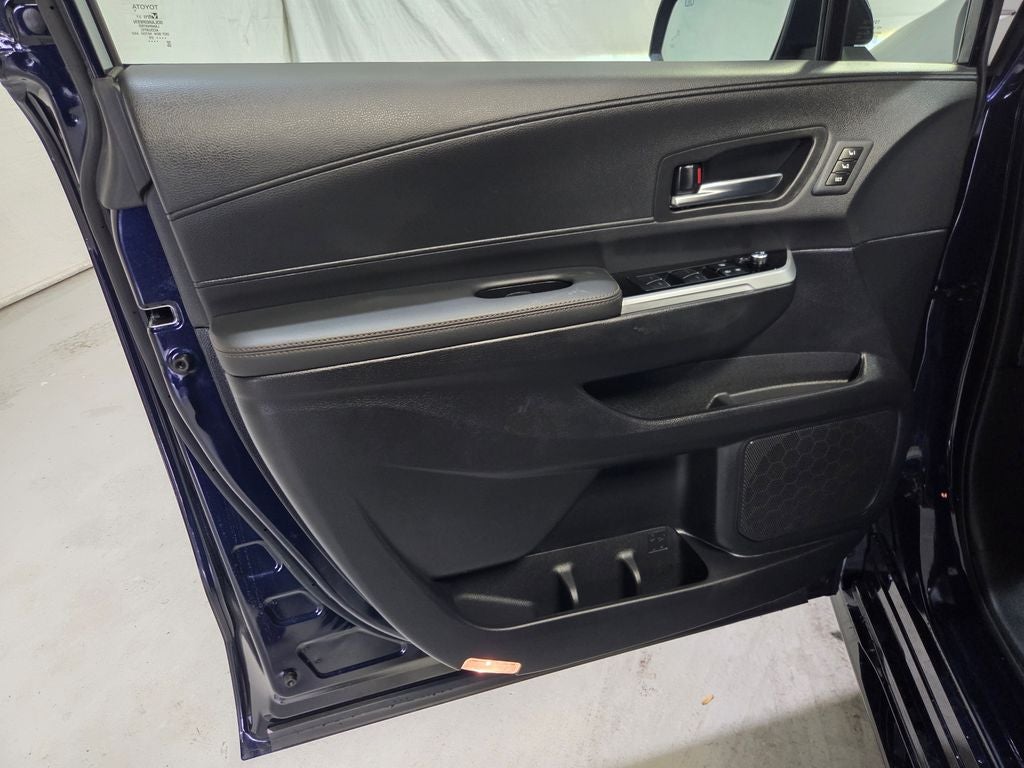 2025 Toyota Sienna Platinum 7 Passenger