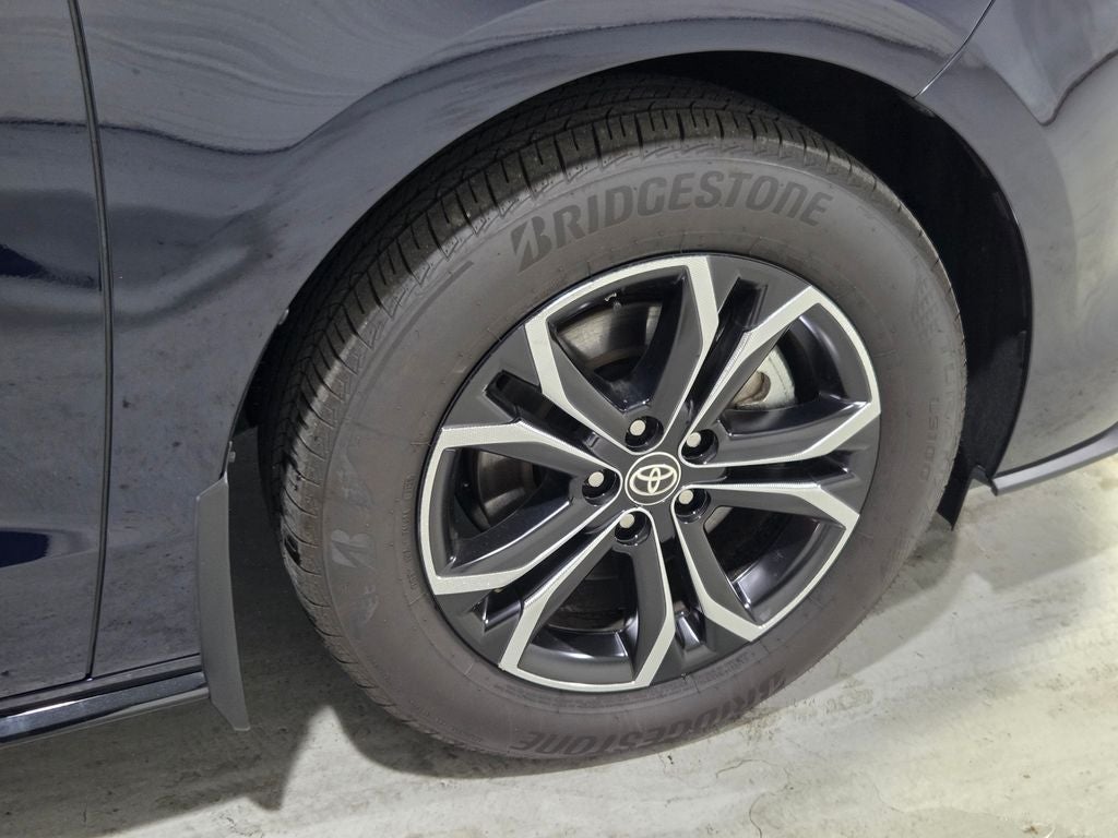 2025 Toyota Sienna Platinum 7 Passenger