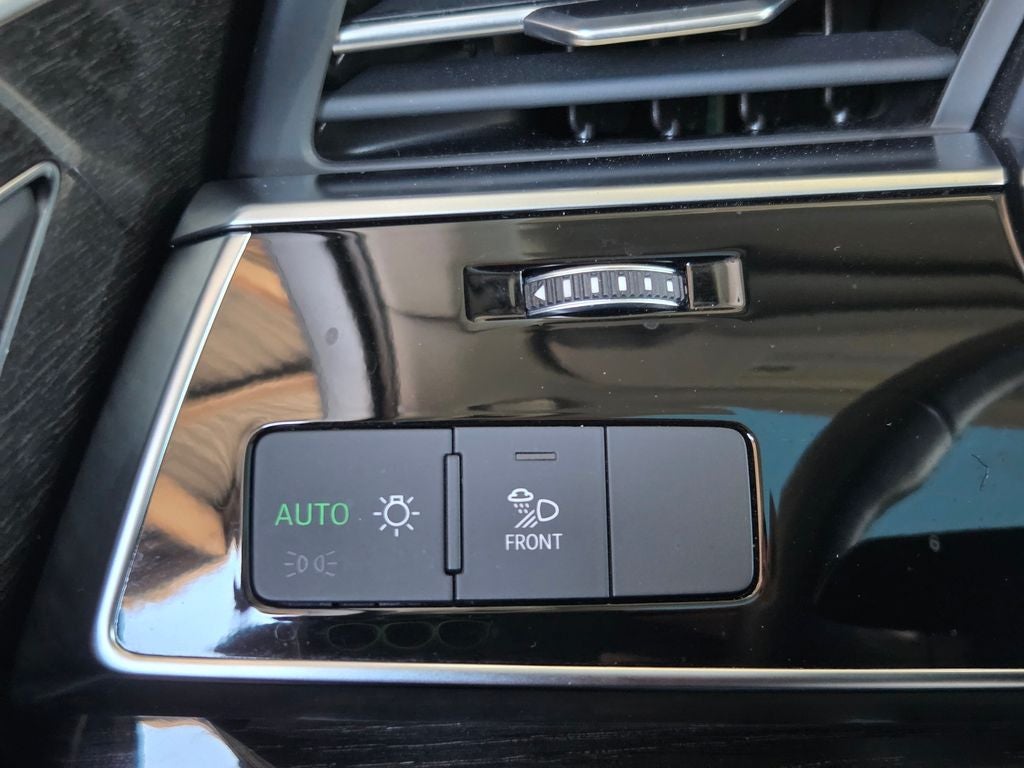2023 Audi Q7 45 Premium quattro