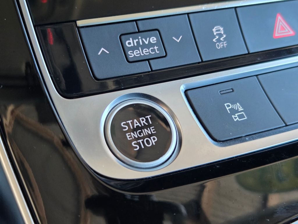 2023 Audi Q7 45 Premium quattro