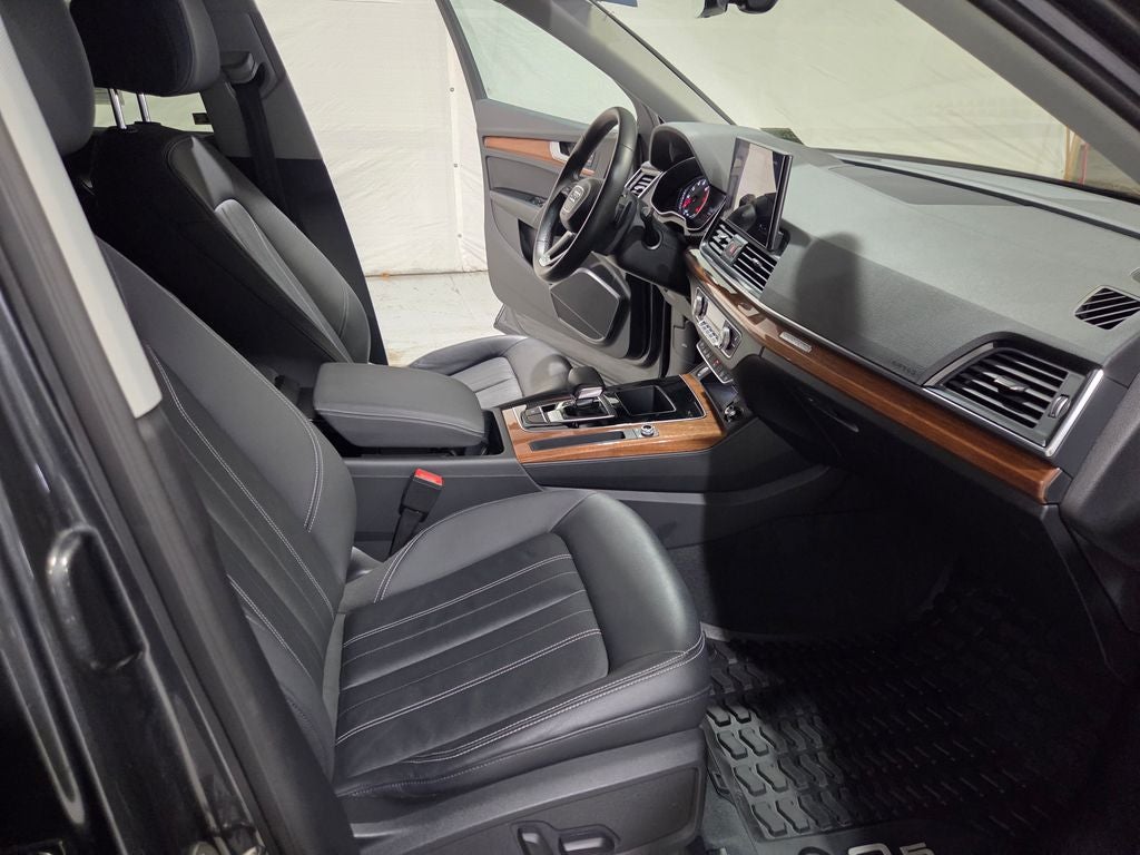 2022 Audi Q5 45 S line Premium quattro