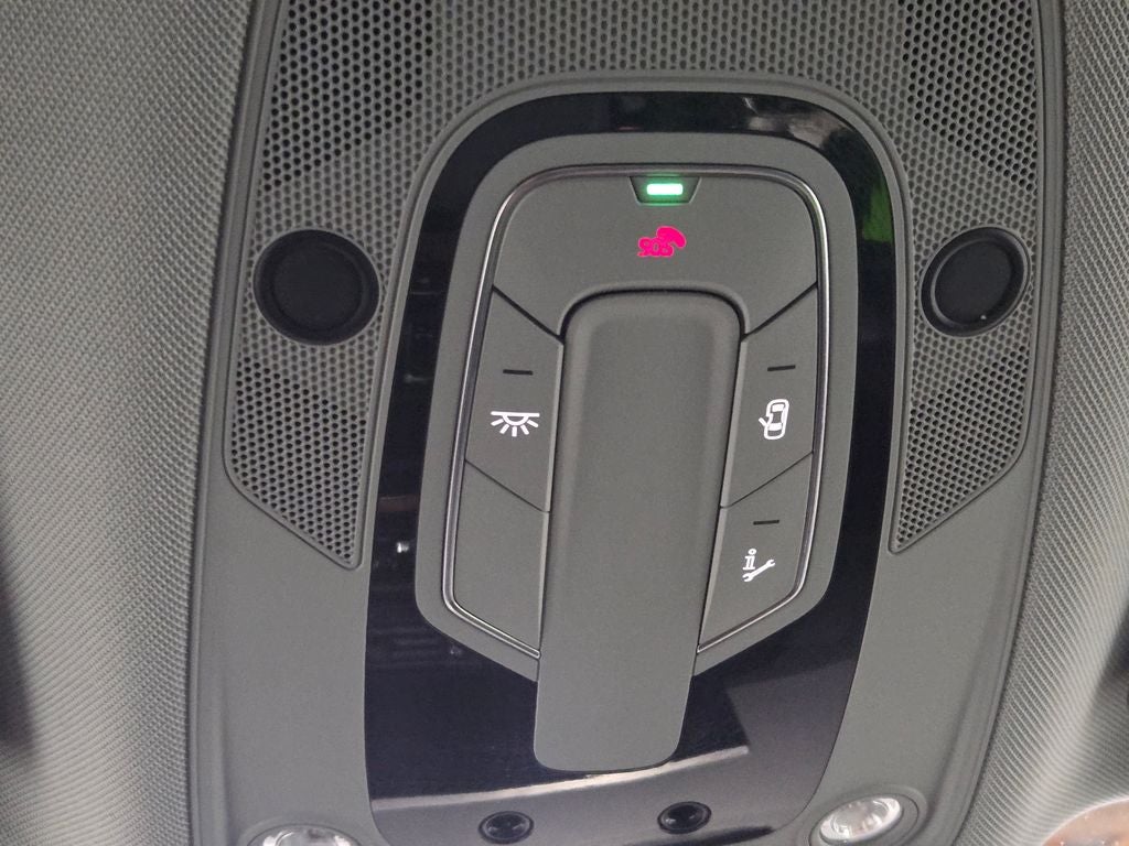 2022 Audi Q5 45 S line Premium quattro