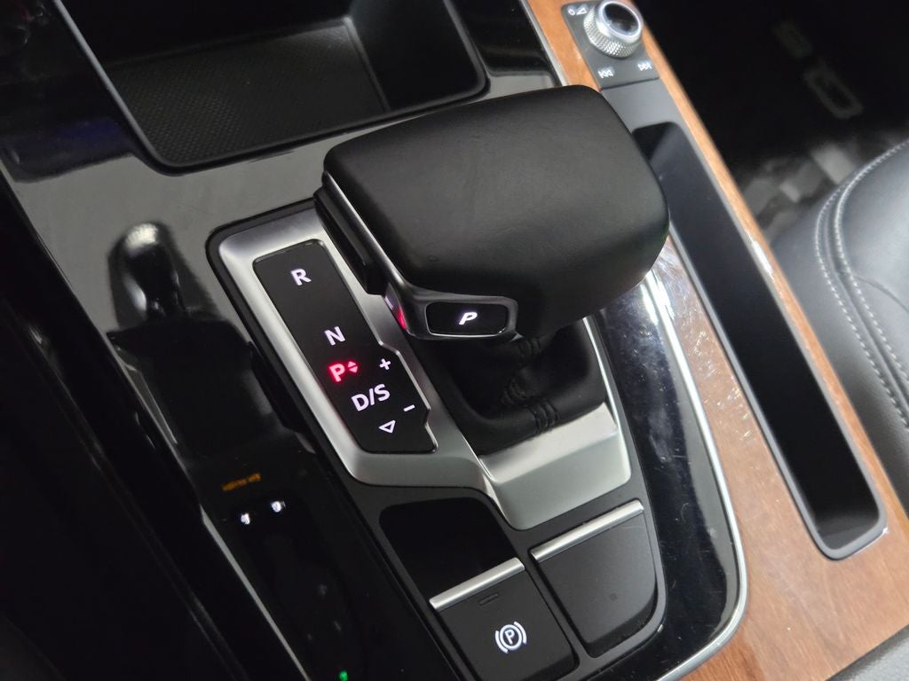 2022 Audi Q5 45 S line Premium quattro