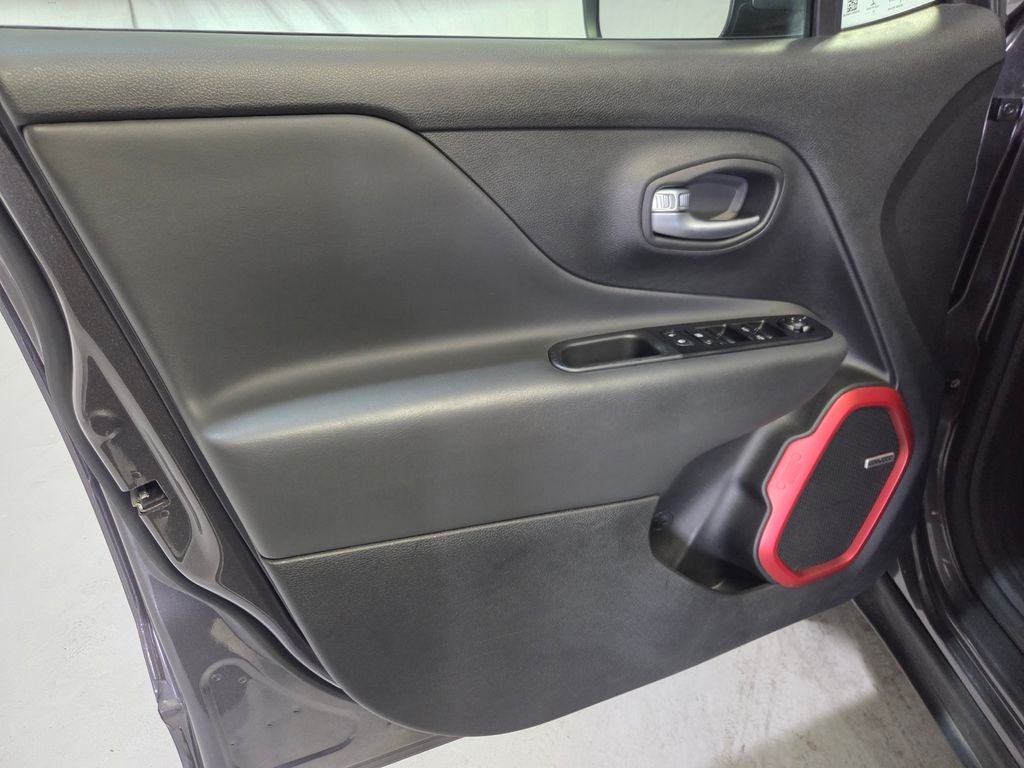 2021 Jeep Renegade Trailhawk