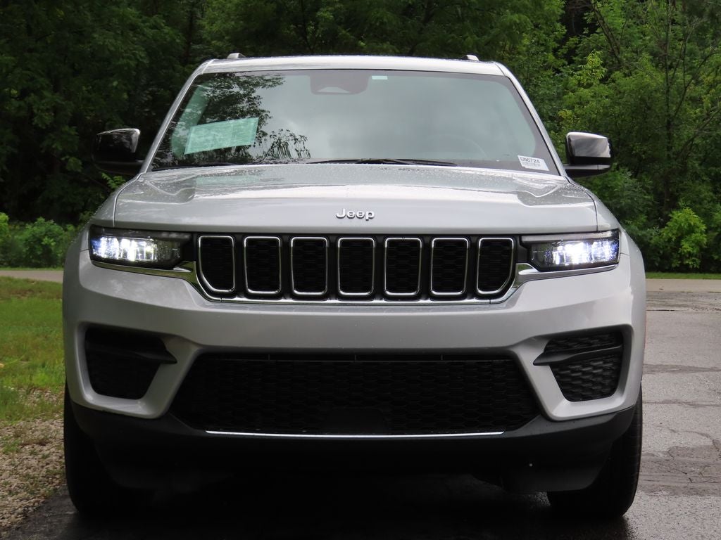 2024 Jeep Grand Cherokee Laredo X