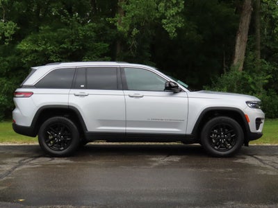 2024 Jeep Grand Cherokee Laredo X