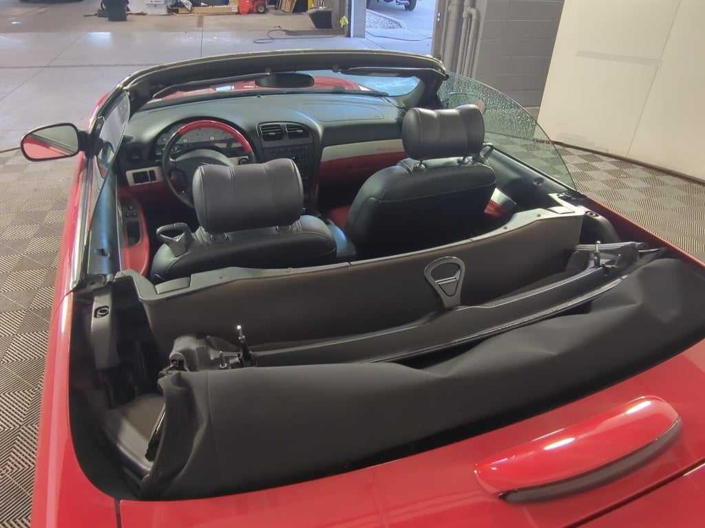 2002 Ford Thunderbird Base